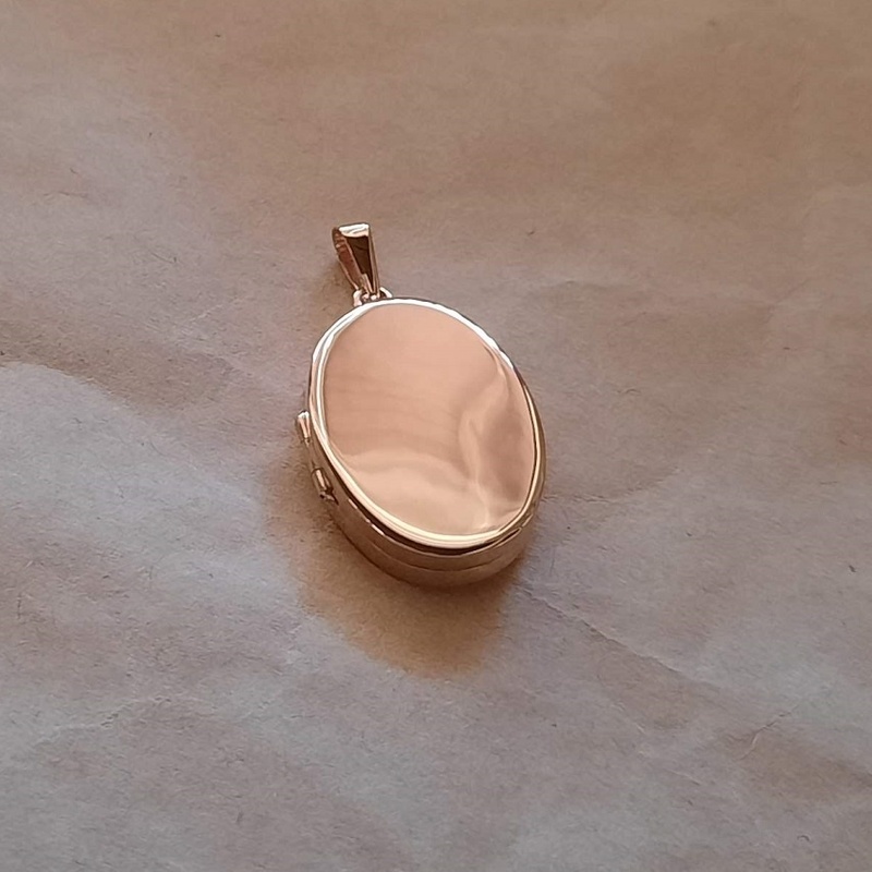 9ct rose gold locket pendant for photos 