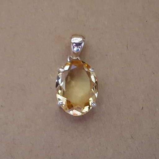 Citrine natural gemstone pendant in 