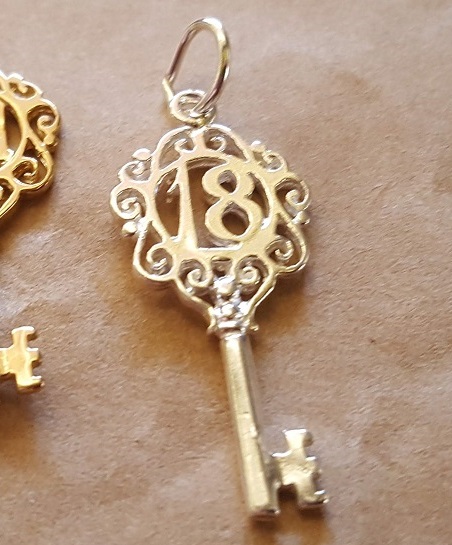 18 key pendants