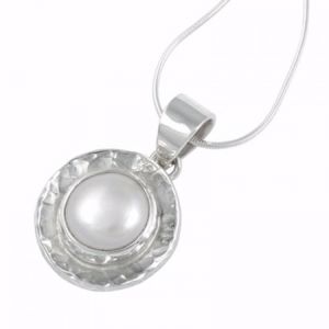 Pendant - PEARL WITH HAMMERED LIP - Sterling Silver