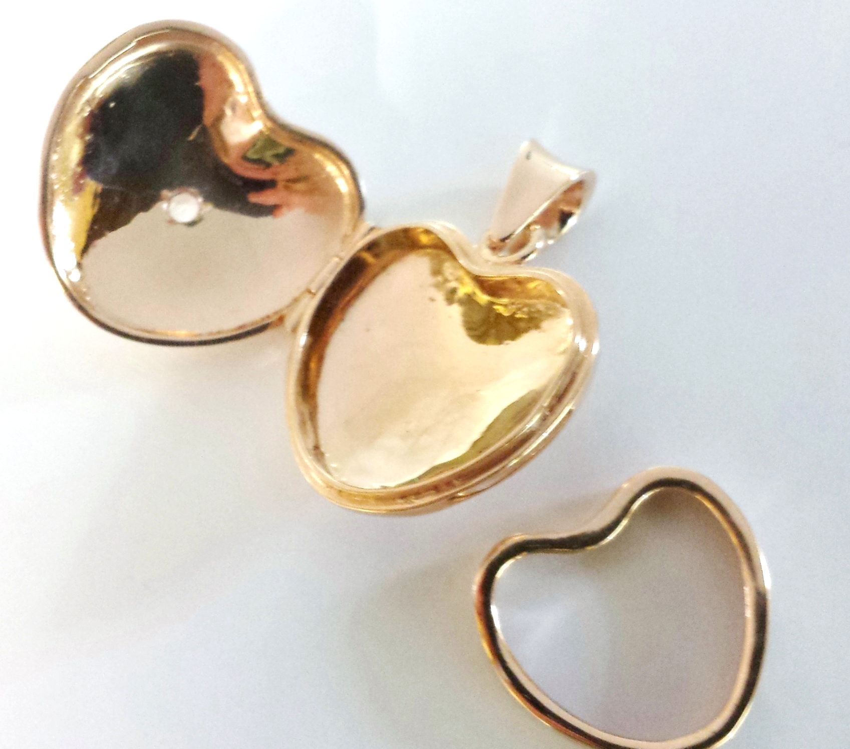 How To Put Photos In Lockets How To Put Photos In Lockets